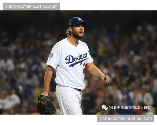 深度战术复盘:酿酒人队如何利用防守布阵瓦解小熊队攻势 深度战术复盘:酿酒人队如何利用防守布阵瓦解小熊队攻势